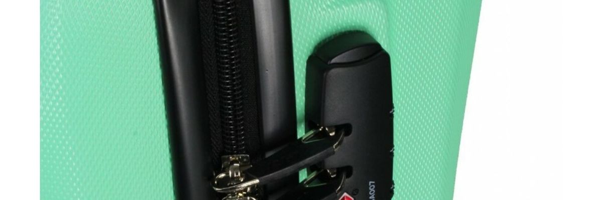 Кодовий замок для валіз: як забезпечити безпеку свого багажу фото