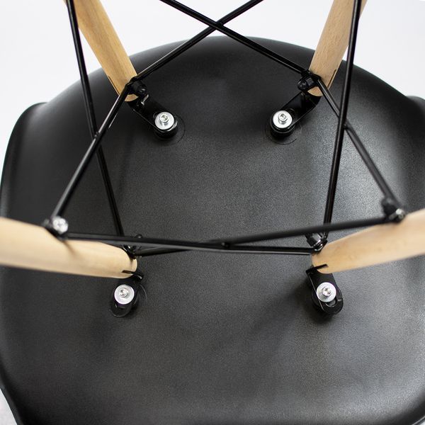 Крісло JUmi Plastic Chair Black поліпропілен і дерево Plastic Chair Black фото